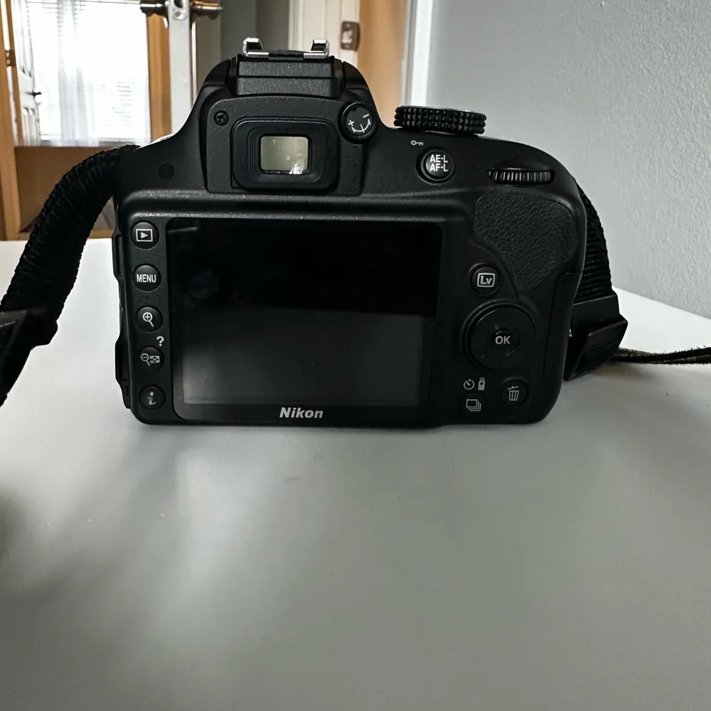 NIKON D3300